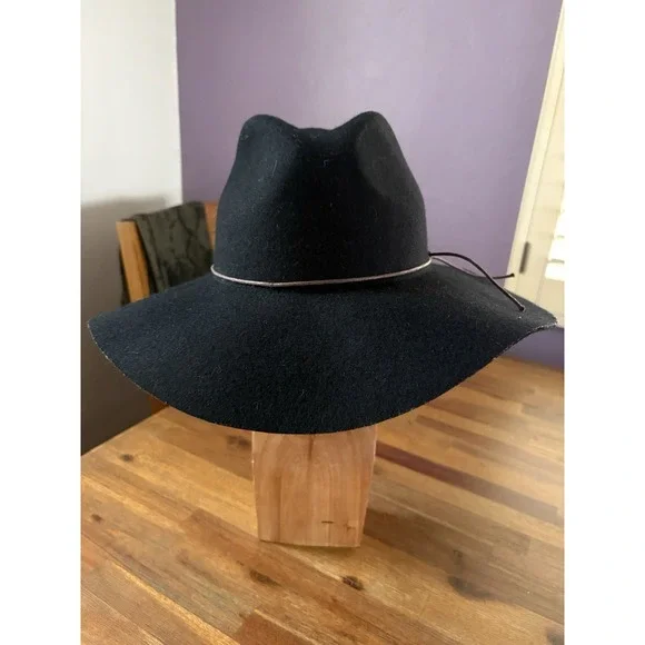 Peter Grimm Women's Hat True Character Black 100% Wool Boho Cap - Picture 2 of 16